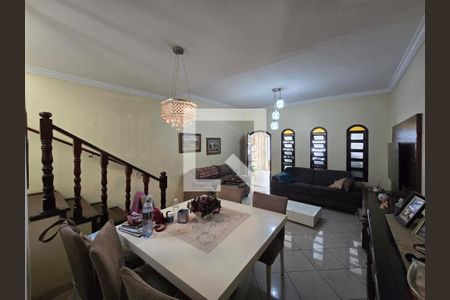 Sala  de casa à venda com 4 quartos, 350m² em Vila das Bandeiras, Guarulhos