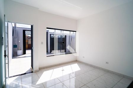 Sala de casa para alugar com 2 quartos, 56m² em Jardim Josane, Sorocaba