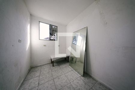 Quarto 2 de casa para alugar com 2 quartos, 60m² em Parque Cisper, São Paulo