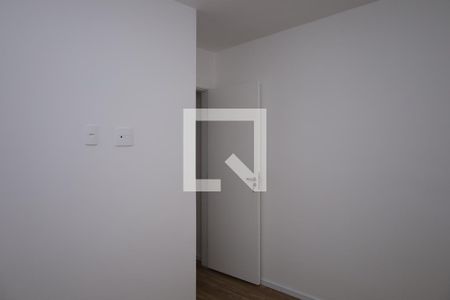 Quarto 1 de apartamento para alugar com 2 quartos, 41m² em Jardim Helian, São Paulo