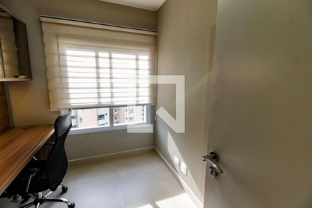 Quarto 1 de apartamento para alugar com 2 quartos, 58m² em Morumbi, São Paulo