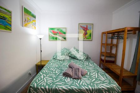 Quarto de casa para alugar com 1 quarto, 24m² em Jardim Santa Rosália, Sorocaba