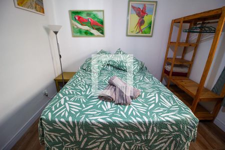 Quarto de casa para alugar com 1 quarto, 24m² em Jardim Santa Rosália, Sorocaba