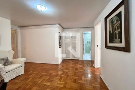 Sala de estar  de apartamento à venda com 3 quartos, 250m² em Copacabana, Rio de Janeiro