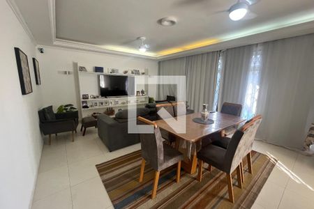 Casa à venda com 5 quartos, 610m² em Jardim Guanabara, Rio de Janeiro