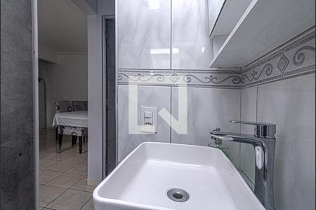 banheiro social_4 de apartamento à venda com 2 quartos, 53m² em Jardim Celeste, São Paulo