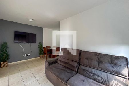 Sala de apartamento para alugar com 2 quartos, 45m² em Parque Fongaro, São Paulo