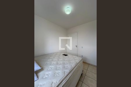 Quarto 1 de apartamento para alugar com 2 quartos, 45m² em Parque Fongaro, São Paulo