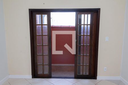 Sala de casa para alugar com 1 quarto, 102m² em Cosmos, Rio de Janeiro