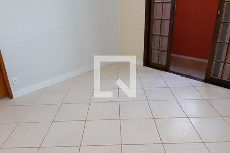 Sala de casa para alugar com 1 quarto, 102m² em Cosmos, Rio de Janeiro