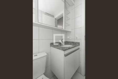 Banheiro da Suíte de apartamento para alugar com 2 quartos, 68m² em Jardim Carvalho, Porto Alegre