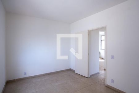 Quarto 2 de apartamento para alugar com 2 quartos, 65m² em Brasilândia, São Gonçalo