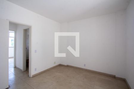 Quarto 2 de apartamento para alugar com 2 quartos, 65m² em Brasilândia, São Gonçalo