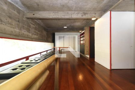 Casa à venda com 3 quartos, 235m² em Jardim das Bandeiras, São Paulo