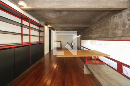 Sala 1 de casa à venda com 3 quartos, 235m² em Jardim das Bandeiras, São Paulo