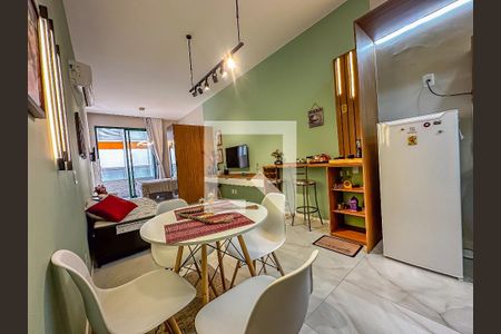 Kitnet/Studio para alugar com 1 quarto, 45m² em Centro, Rio de Janeiro