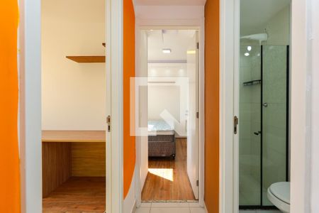 Corredor de apartamento para alugar com 2 quartos, 35m² em Parque Munhoz, São Paulo