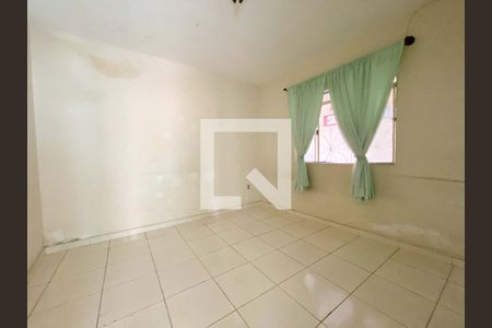 Casa à venda com 4 quartos, 366m² em Bandeirantes, Contagem