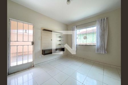 Casa à venda com 4 quartos, 366m² em Bandeirantes, Contagem