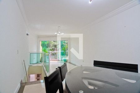 Sala de casa para alugar com 2 quartos, 100m² em Jardim Monjolo, São Paulo