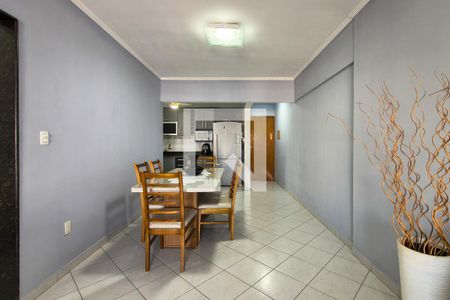 Sala de apartamento para alugar com 2 quartos, 86m² em Guilhermina, Praia Grande