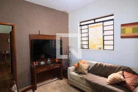Sala de casa para alugar com 4 quartos, 206m² em Renascença, Belo Horizonte