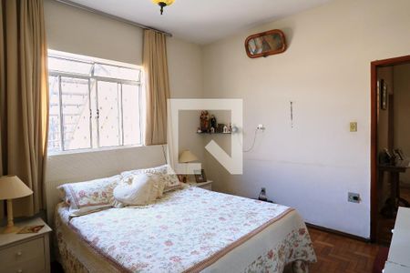 Quarto de casa para alugar com 4 quartos, 206m² em Renascença, Belo Horizonte