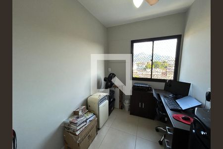Quarto 1 de apartamento para alugar com 3 quartos, 68m² em Del Castilho, Rio de Janeiro