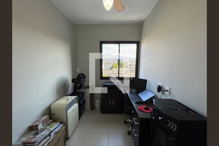 Quarto 1 de apartamento para alugar com 3 quartos, 68m² em Del Castilho, Rio de Janeiro