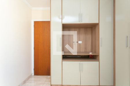 Quarto 1  de casa de condomínio para alugar com 2 quartos, 65m² em Jardim das Oliveiras, São Paulo