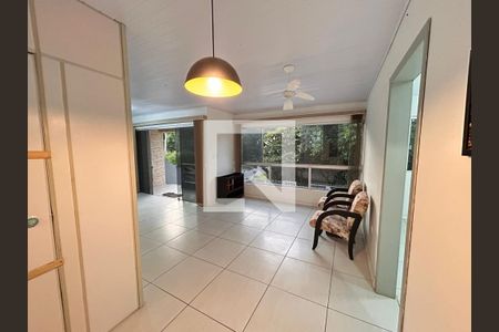 Sala/Quarto de casa para alugar com 1 quarto, 55m² em Hípica, Porto Alegre