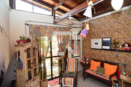 Sala de TV de casa à venda com 1 quarto, 96m² em Itanhangá, Rio de Janeiro