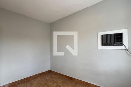 Quarto 1 de casa para alugar com 3 quartos, 133m² em Santa Maria, Santos