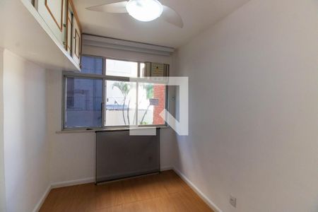 Quarto  de apartamento para alugar com 2 quartos, 64m² em Boa Viagem, Niterói