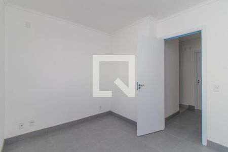 Quarto 1 de casa de condomínio à venda com 2 quartos, 88m² em Campo Novo, Porto Alegre