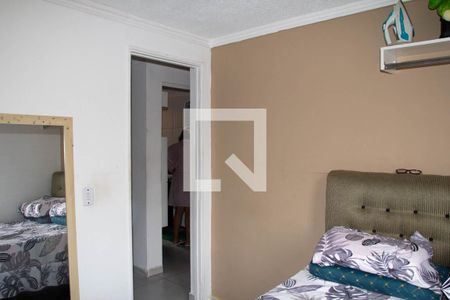 QUARTO 1 de apartamento para alugar com 2 quartos, 49m² em Jardim Santo Andre, São Paulo