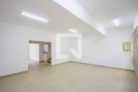 Sala de casa para alugar com 3 quartos, 360m² em Campestre, Santo André