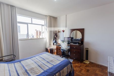 Suíte de apartamento para alugar com 4 quartos, 116m² em Santo Antônio, Belo Horizonte