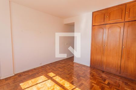 Suíte de apartamento para alugar com 4 quartos, 116m² em Santo Antônio, Belo Horizonte