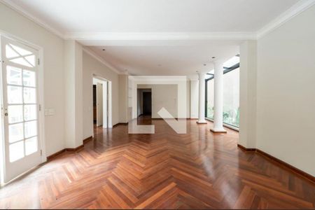 Casa à venda com 4 quartos, 384m² em Jardim America, São Paulo