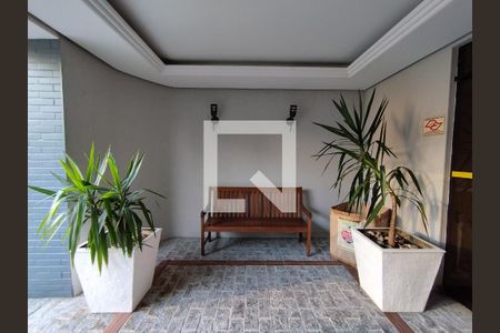 Hall de entrada de apartamento para alugar com 2 quartos, 67m² em Vila Gumercindo, São Paulo