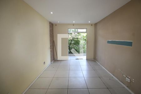 Sala de apartamento para alugar com 2 quartos, 97m² em Praça Seca, Rio de Janeiro