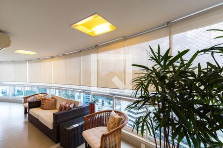 Apartamento para alugar com 4 quartos, 261m² em Vila Andrade, São Paulo