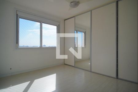 Suíte de apartamento para alugar com 3 quartos, 94m² em Jardim Europa, Porto Alegre