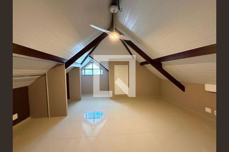 Casa à venda com 5 quartos, 259m² em Recreio dos Bandeirantes, Rio de Janeiro