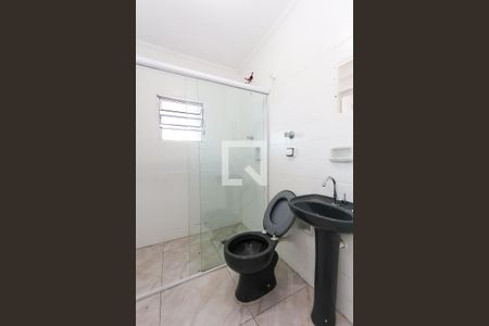 Banheiro de casa para alugar com 2 quartos, 63m² em Jardim Boa Vista (zona Oeste), São Paulo
