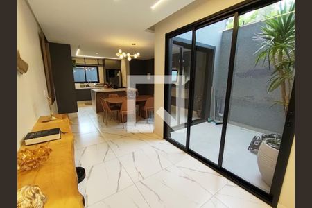Casa à venda com 3 quartos, 300m² em Vila Alpina, Santo André