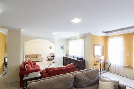 Sala de casa para alugar com 7 quartos, 550m² em Campo Grande, Rio de Janeiro