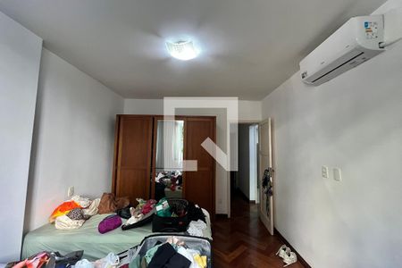 Quarto 1 de apartamento à venda com 2 quartos, 73m² em Copacabana, Rio de Janeiro