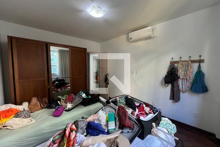 Quarto 1 de apartamento à venda com 2 quartos, 73m² em Copacabana, Rio de Janeiro